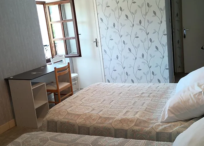 게스트하우스 Rest'o Bar Les 2 Ponts Saint-Simon (Cantal)