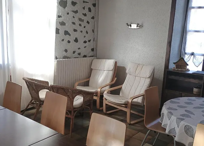 Rest'o Bar Les 2 Ponts 3* Saint-Simon (Cantal)